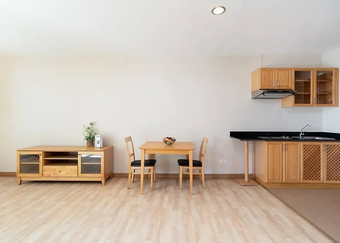 181 Ekkamai Minimal Studio Apartment